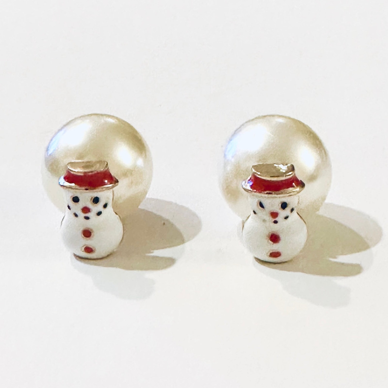 Snowman Pearl Christmas Double Sided Earrings 8$